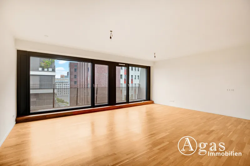 Großzügige und helle 3 Zimmer Wohnung mit ca. 85m², EBK, Concierge und Gym in Berlin-Mitte! — photo 1